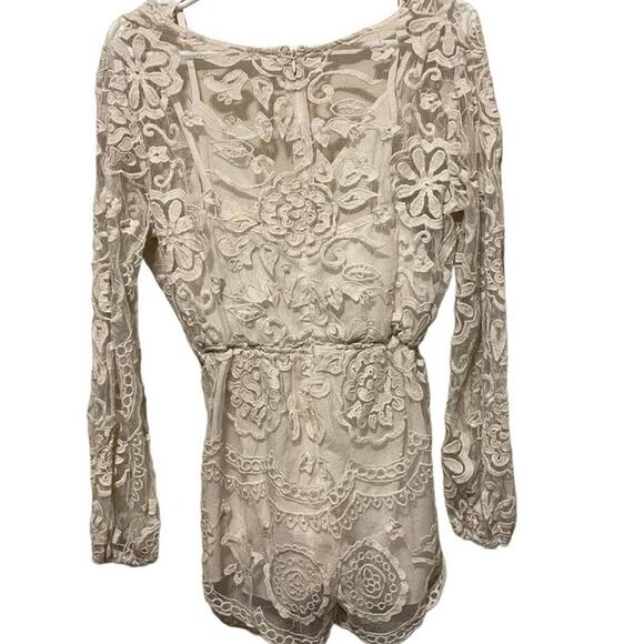 Jen's Pirate Booty Ara White Lace Long Sleeve Romper - Picture 2 of 5